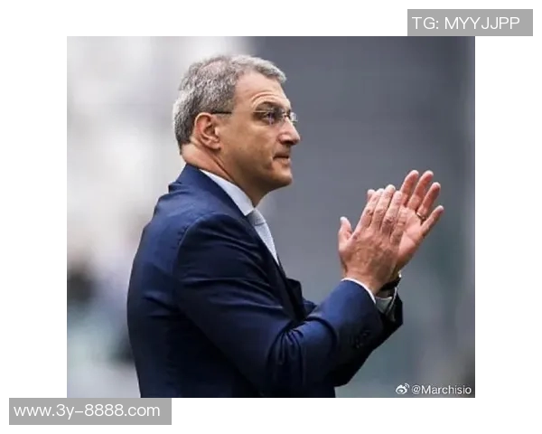 尤文图斯总经理科莫利将于下月晋升为俱乐部首席执行官 尤文图斯总经理科莫利将于下月晋升为俱乐部首席执行官