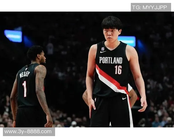 杨瀚森分享与利拉德霍勒迪的相处经历新赛季心态轻松不再紧张 杨瀚森分享与利拉德霍勒迪的相处经历新赛季心态轻松不再紧张