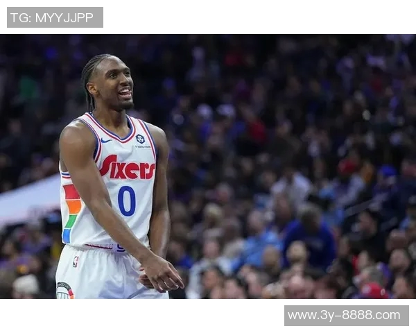 马克西本季表现亮眼场均得分与三分球排名第二多项数据跻身前五行列 马克西本季表现亮眼场均得分与三分球排名第二多项数据跻身前五行列